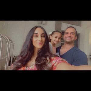 Meet your Posher, Naeveen